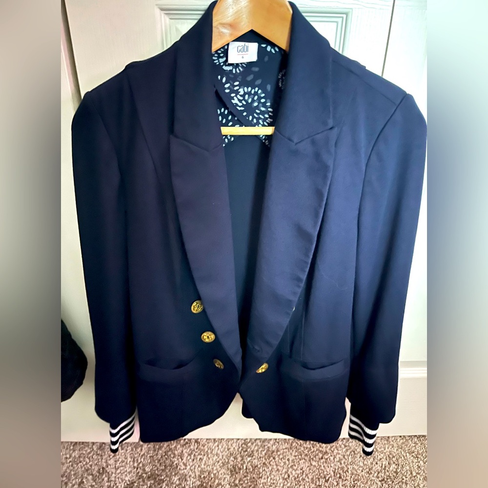 Cabi navy blazer and striped sweater sleeve 6